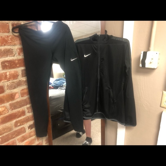 Nike Dry Fit Set - Picture 2 of 7